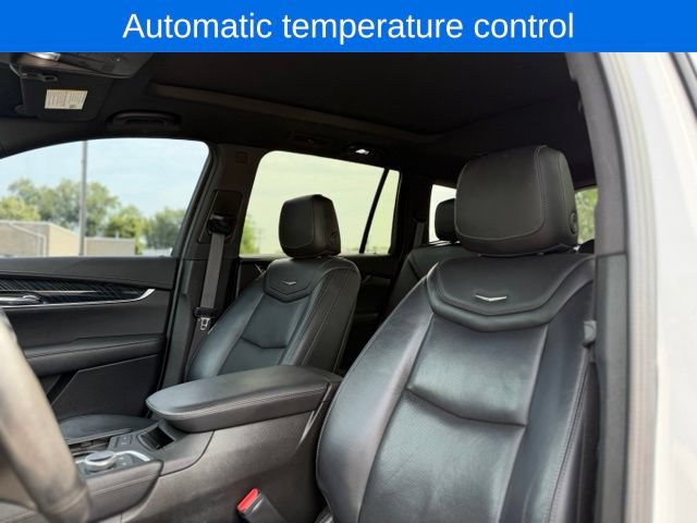 Used 2022 Cadillac XT6 Premium Luxury AWD/4WD image 21