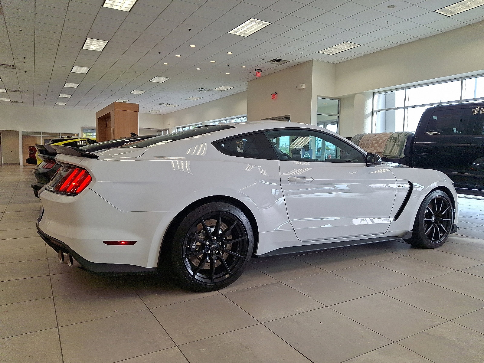 Used 2017 Ford Mustang Shelby GT350 w/ Electronics Package image 11