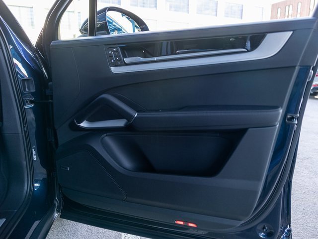 New 2026 Porsche Cayenne E-Hybrid image 36