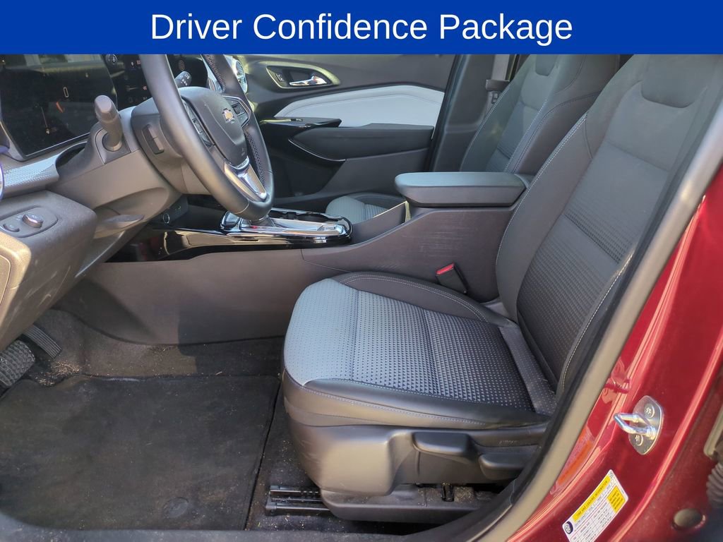 Certified 2024 Chevrolet Trax LT w/ Driver Confidence Package image 10