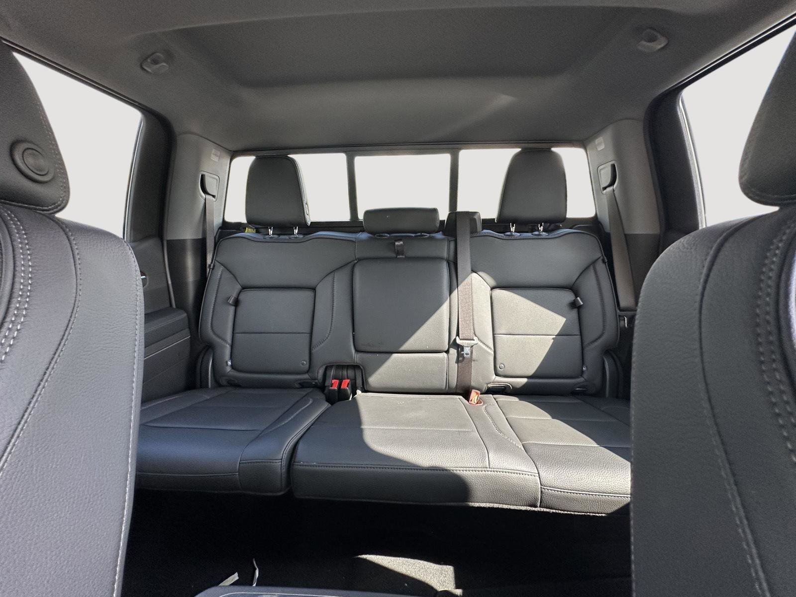 Used 2025 GMC Sierra 1500 Denali w/ Denali Reserve Package image 13