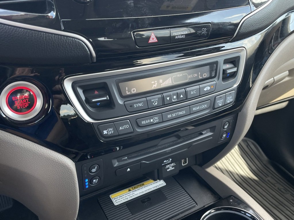 Used 2022 Honda Pilot Elite image 18