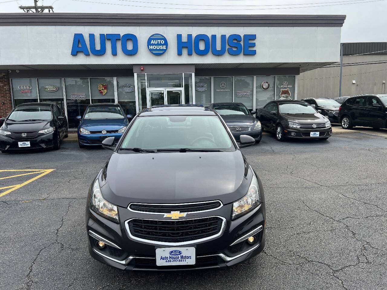Used 2015 Chevrolet Cruze LTZ w/ Sun, Sound and Sport Package FWD image 2