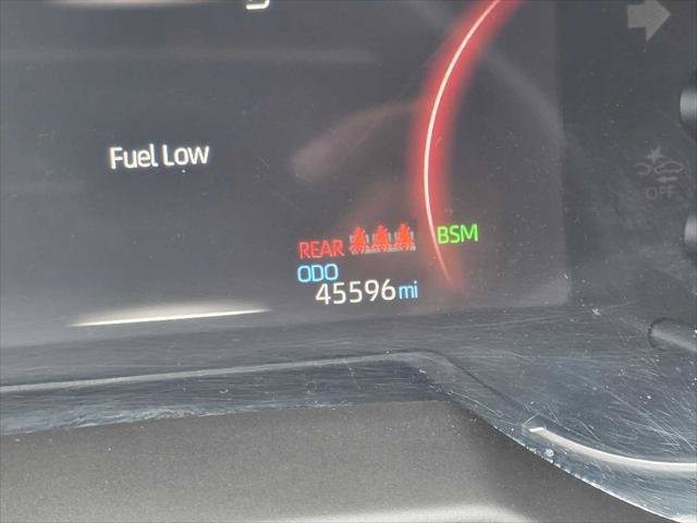 Used 2025 Toyota RAV4 XLE AWD/4WD image 25