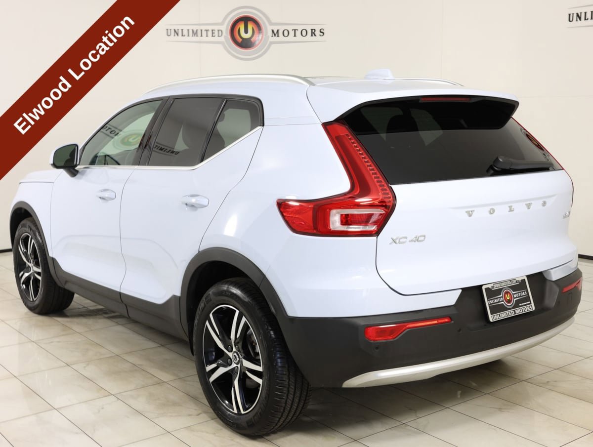 Used 2025 Volvo XC40 B5 Core AWD/4WD image 4