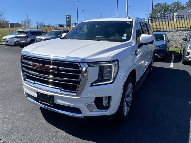 Used 2022 GMC Yukon XL SLT w/ SLT Premium Package image 9