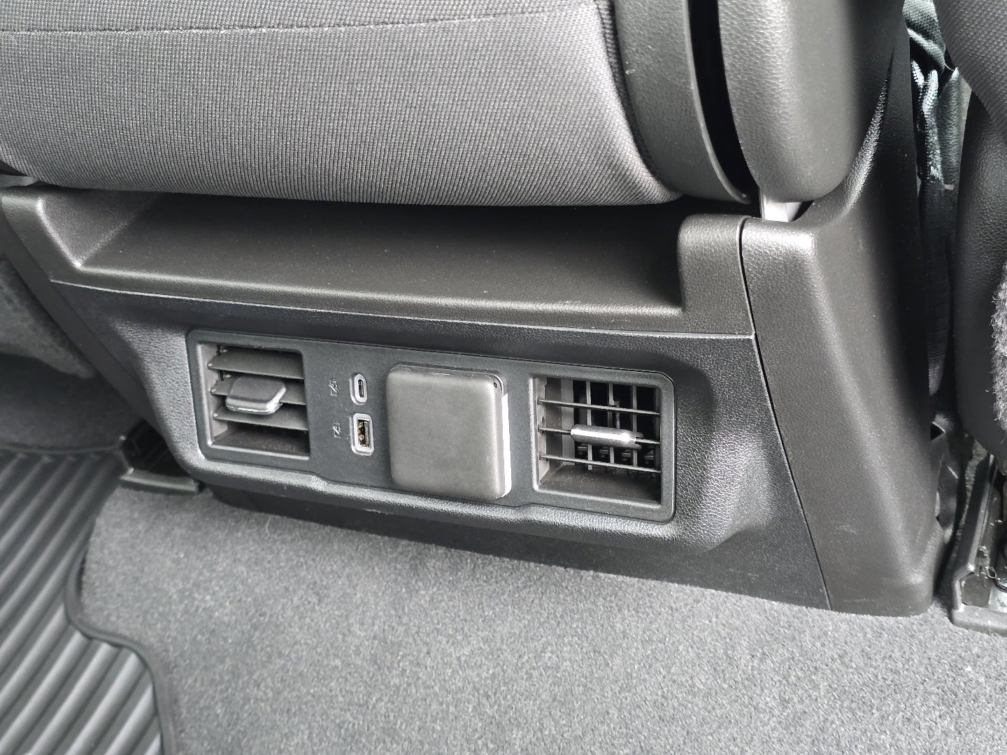 Used 2024 GMC Sierra 1500 Elevation image 27