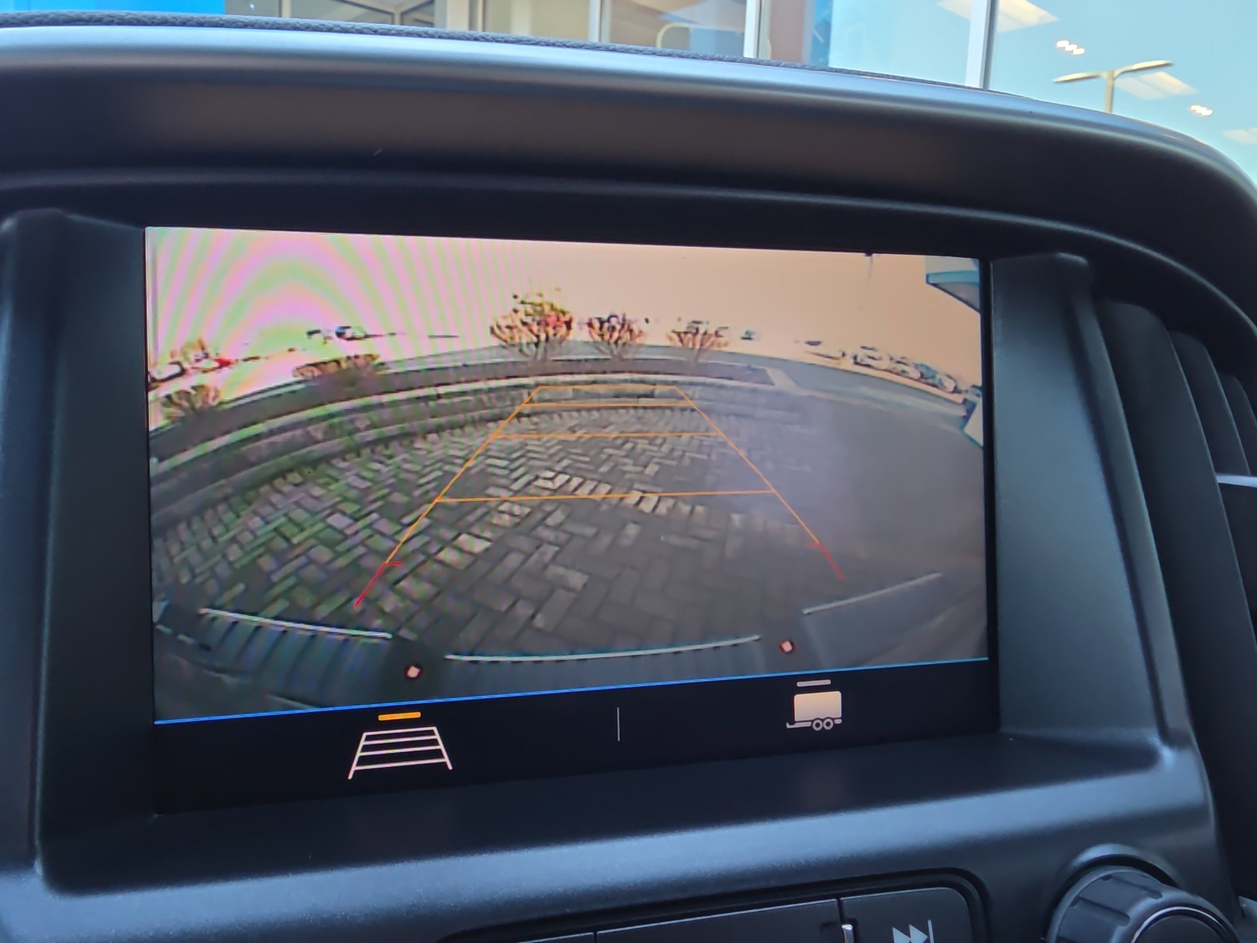 Used 2022 Chevrolet Colorado LT w/ LT Convenience Package image 26