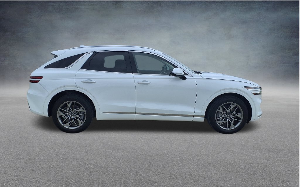 Used 2024 Genesis GV70 2.5T AWD/4WD image 8