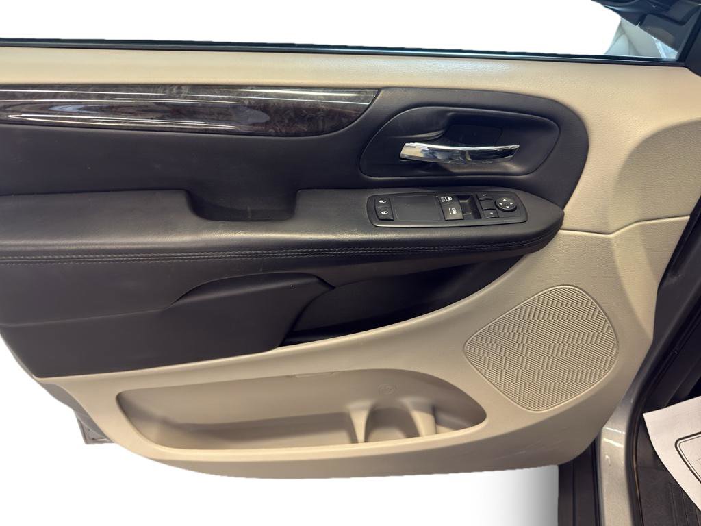 Used 2014 Dodge Grand Caravan American Value Package image 11