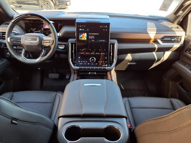 New 2026 GMC Yukon XL Denali w/ Denali Reserve Package AWD/4WD image 4