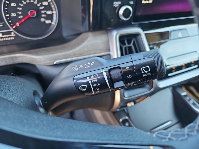 Certified 2023 Kia Sorento EX image 24