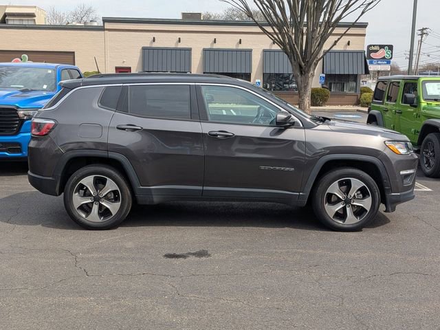Certified 2018 Jeep Compass Latitude image 2