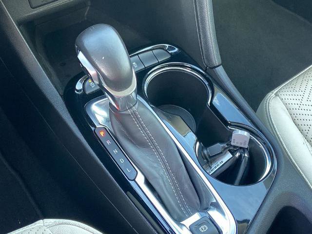 Used 2020 Buick Encore GX Essence w/ Experience Buick Package image 12