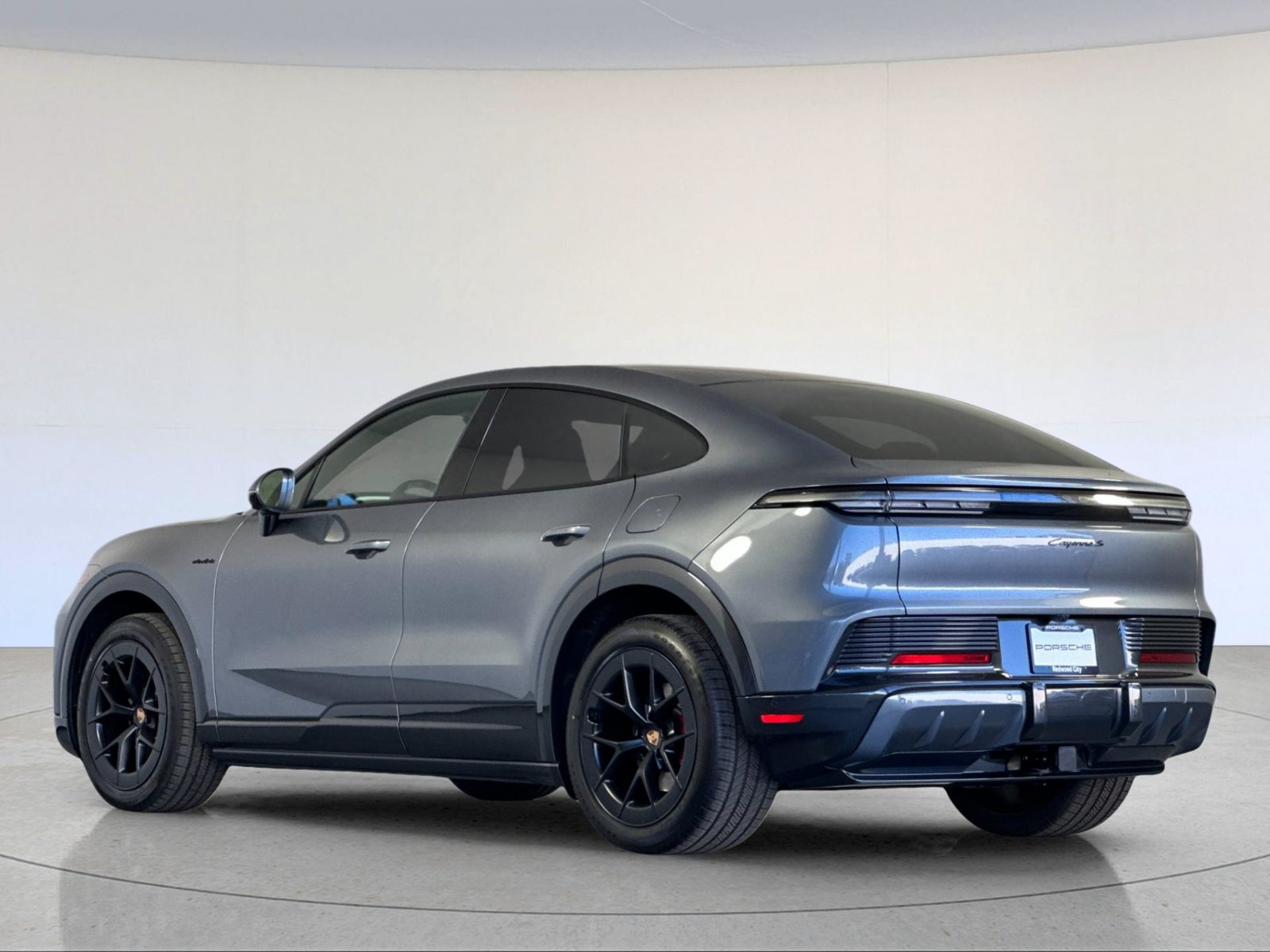 New 2026 Porsche Cayenne S AWD/4WD image 3