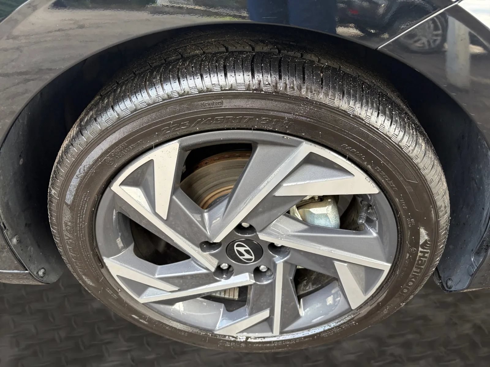 Used 2025 Hyundai Elantra SEL FWD image 39