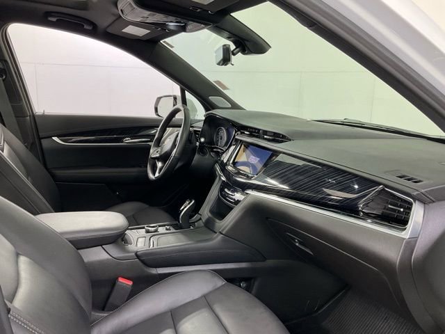 Certified 2025 Cadillac XT6 Premium Luxury w/ Technology Package image 28