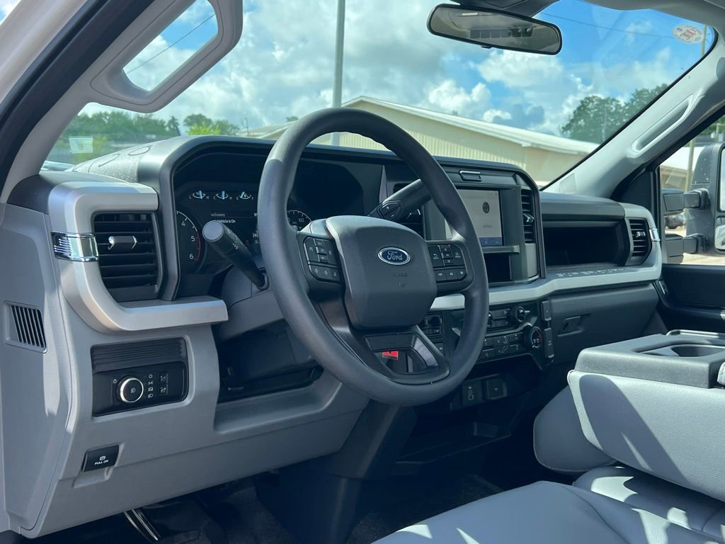 New 2025 Ford F350 XL w/ XL Chrome Package image 12