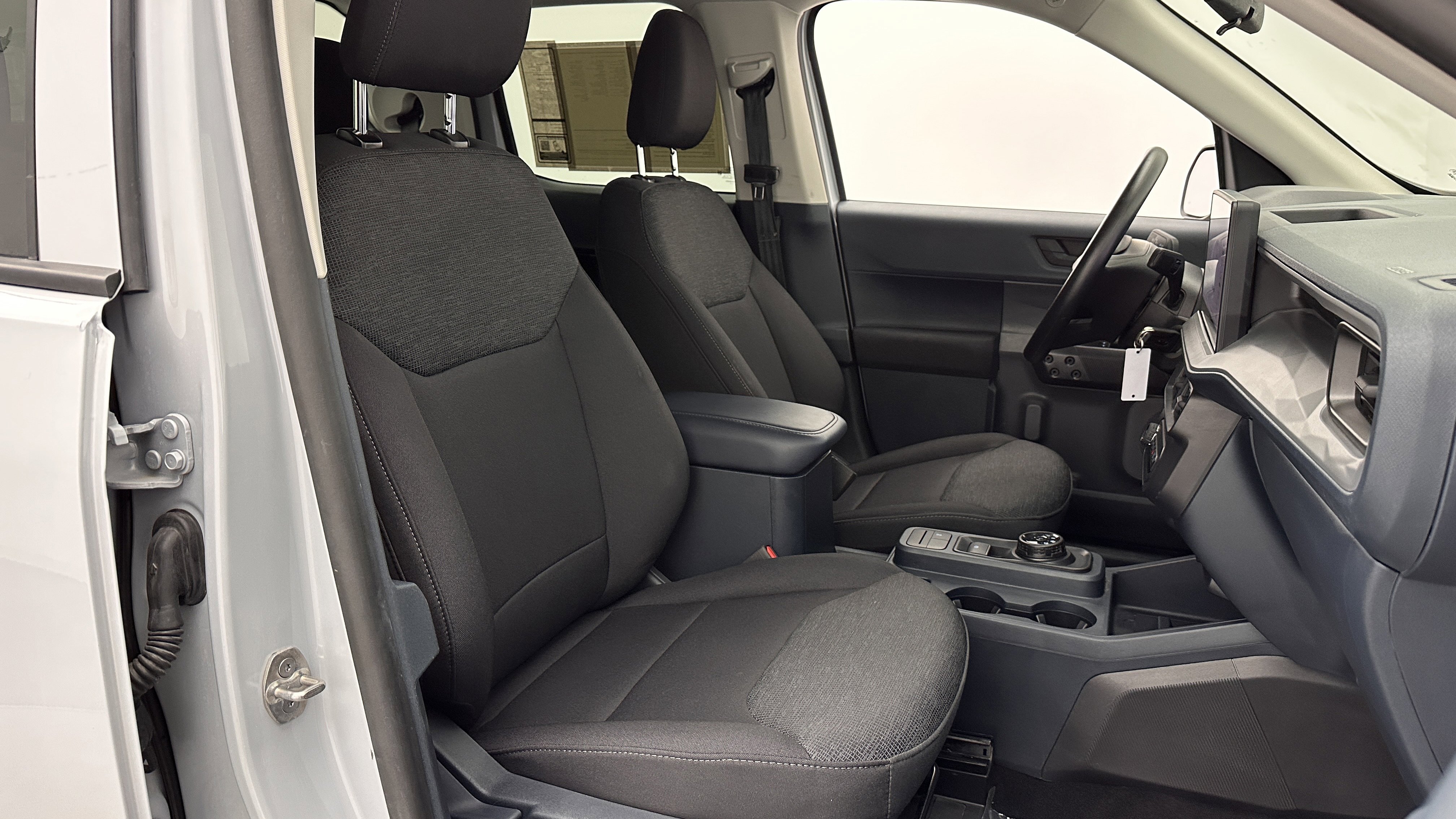 Used 2025 Ford Maverick XL FWD image 31