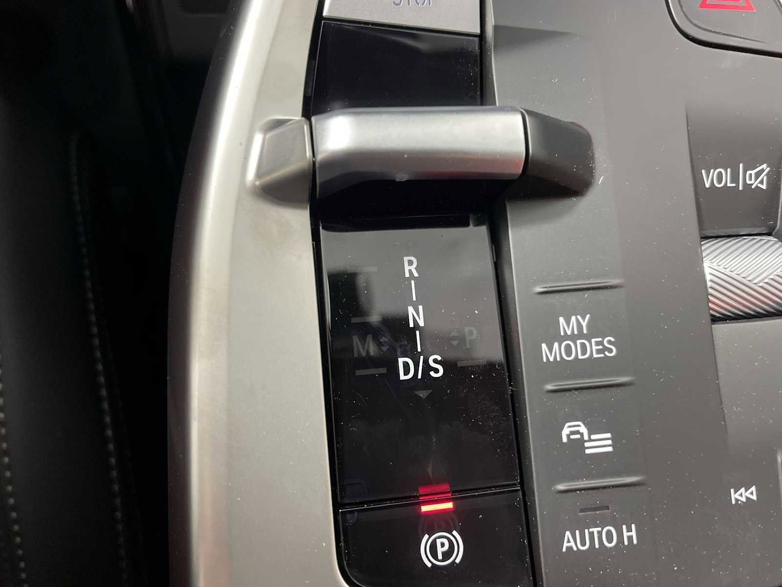 Used 2025 BMW X1 xDrive28i w/ Technology Package image 14