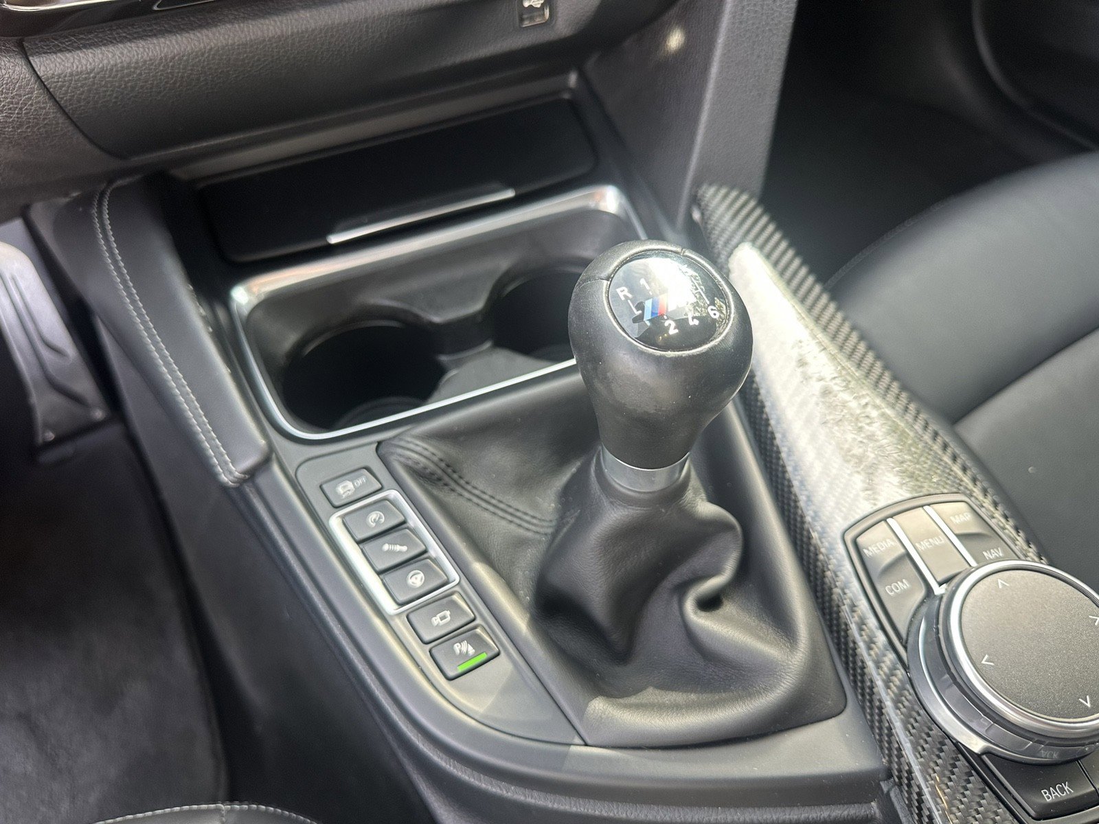 Used 2018 BMW M3 image 24