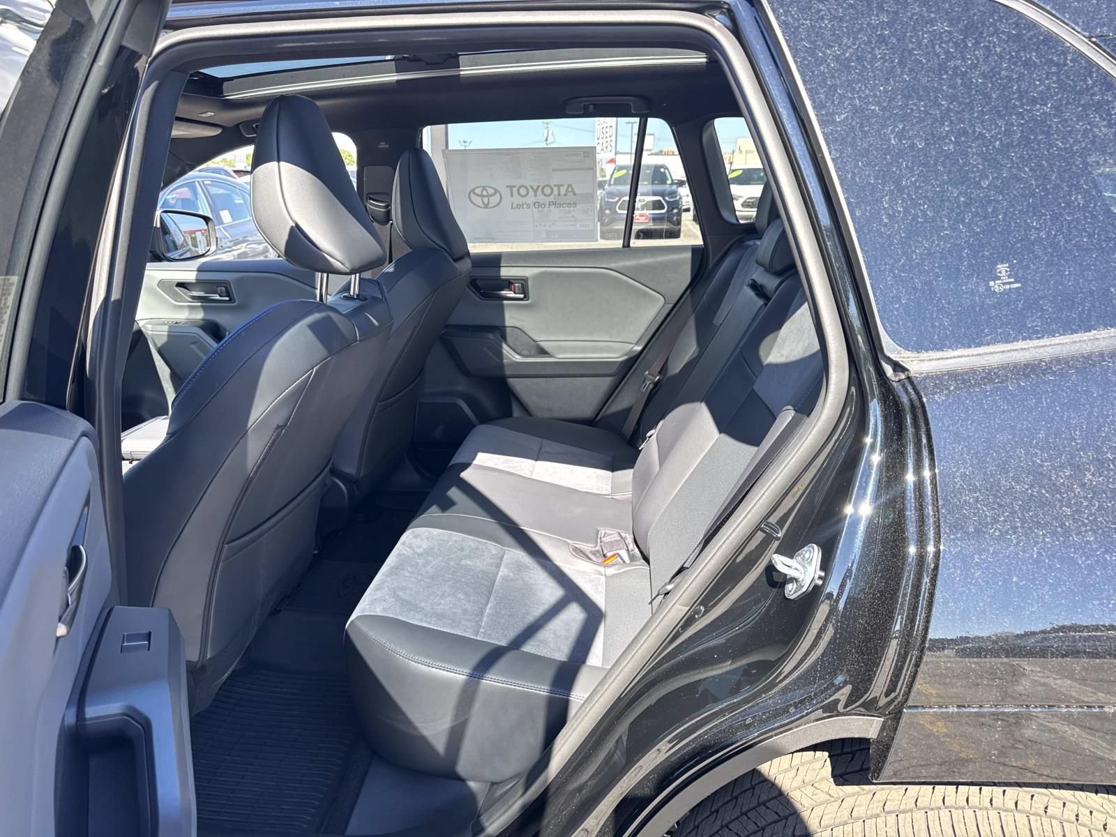 New 2026 Toyota RAV4 XSE w/ Panoramic Sun Roof Package AWD/4WD image 9