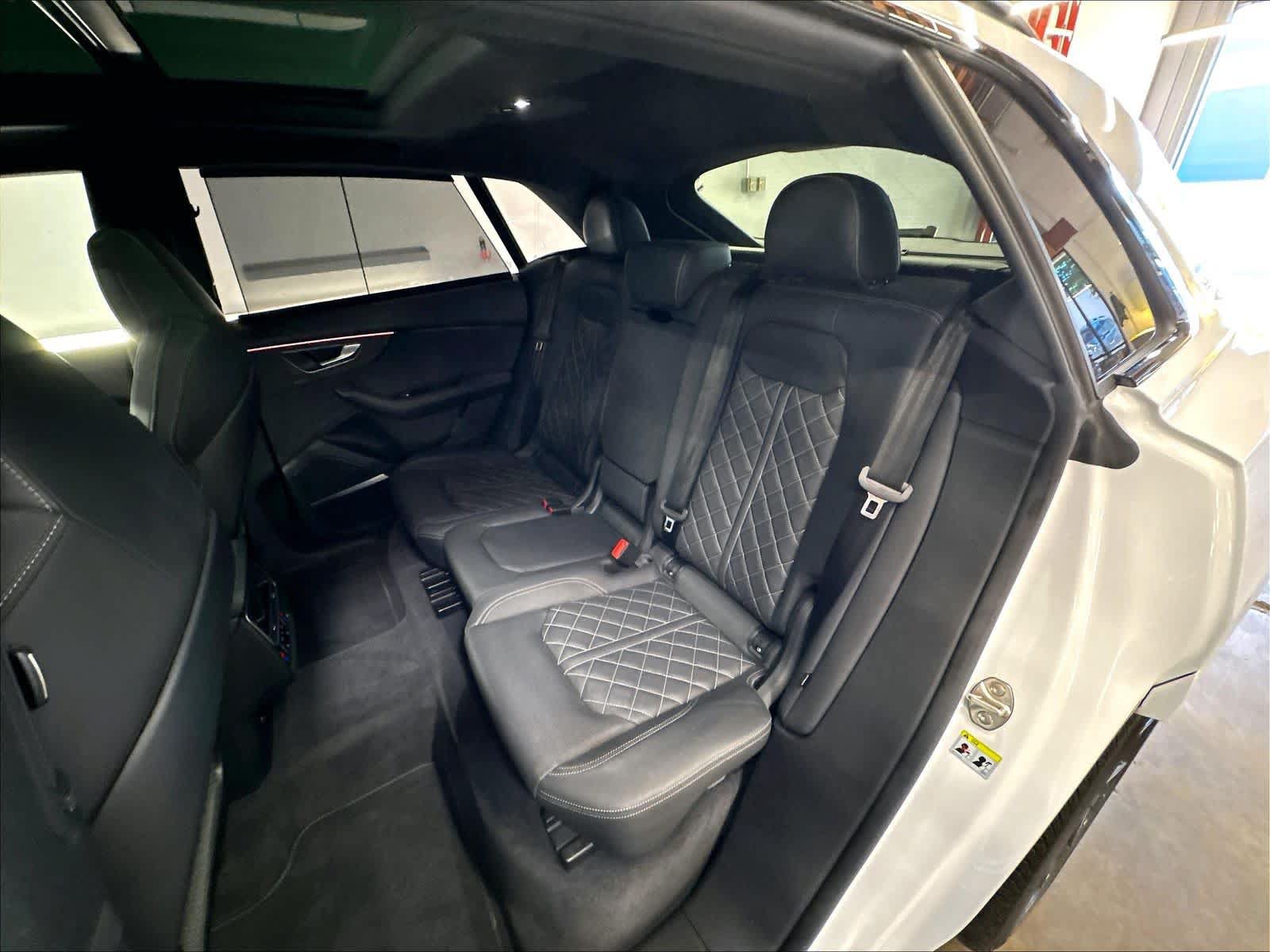 Used 2023 Audi SQ8 Prestige w/ Prestige Package AWD/4WD image 27