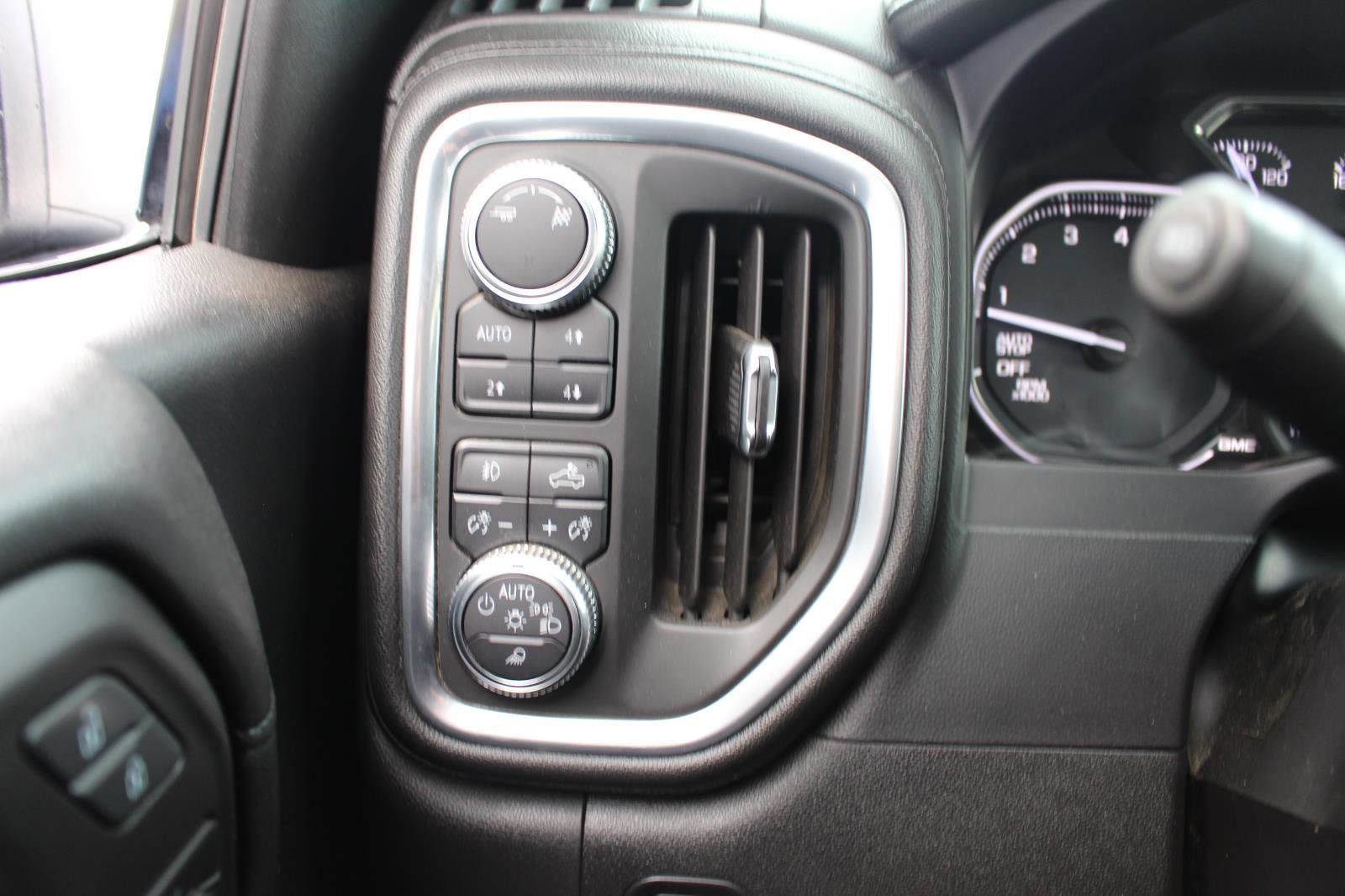 Used 2019 GMC Sierra 1500 SLT w/ SLT Premium Plus Package image 28