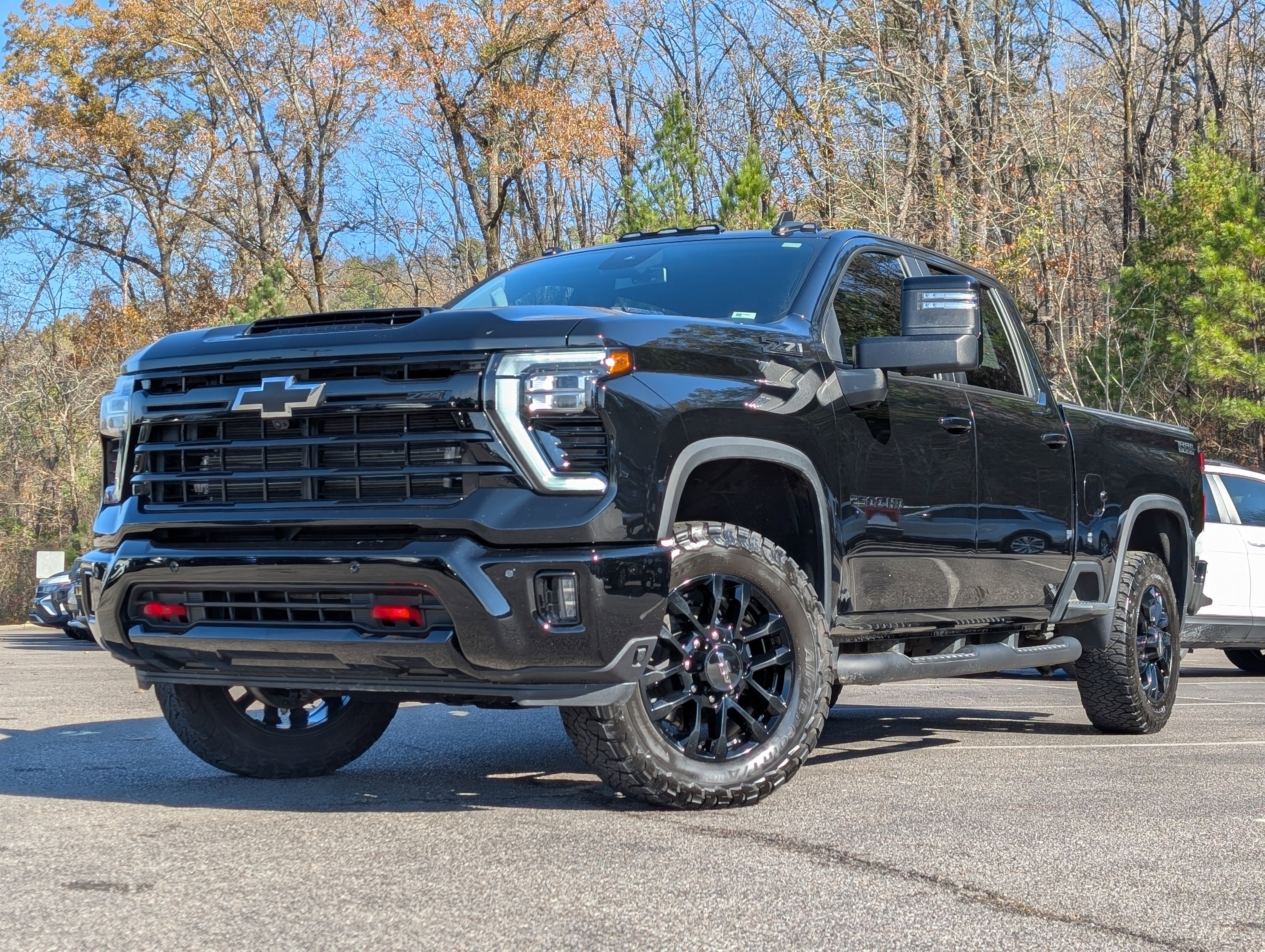Used 2025 Chevrolet Silverado 2500 LT w/ Trail Boss Package AWD/4WD image 4