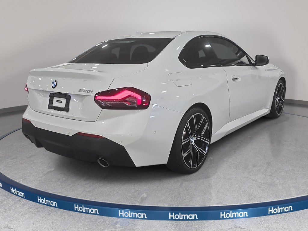 Certified 2023 BMW 230i Coupe w/ Convenience Package RWD image 4