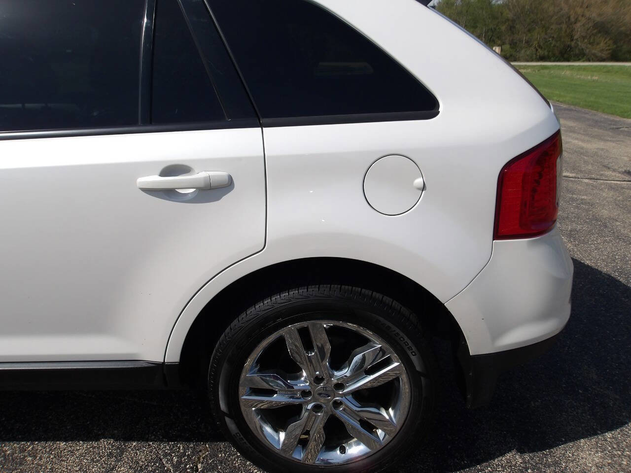 Used 2012 Ford Edge SEL FWD image 34