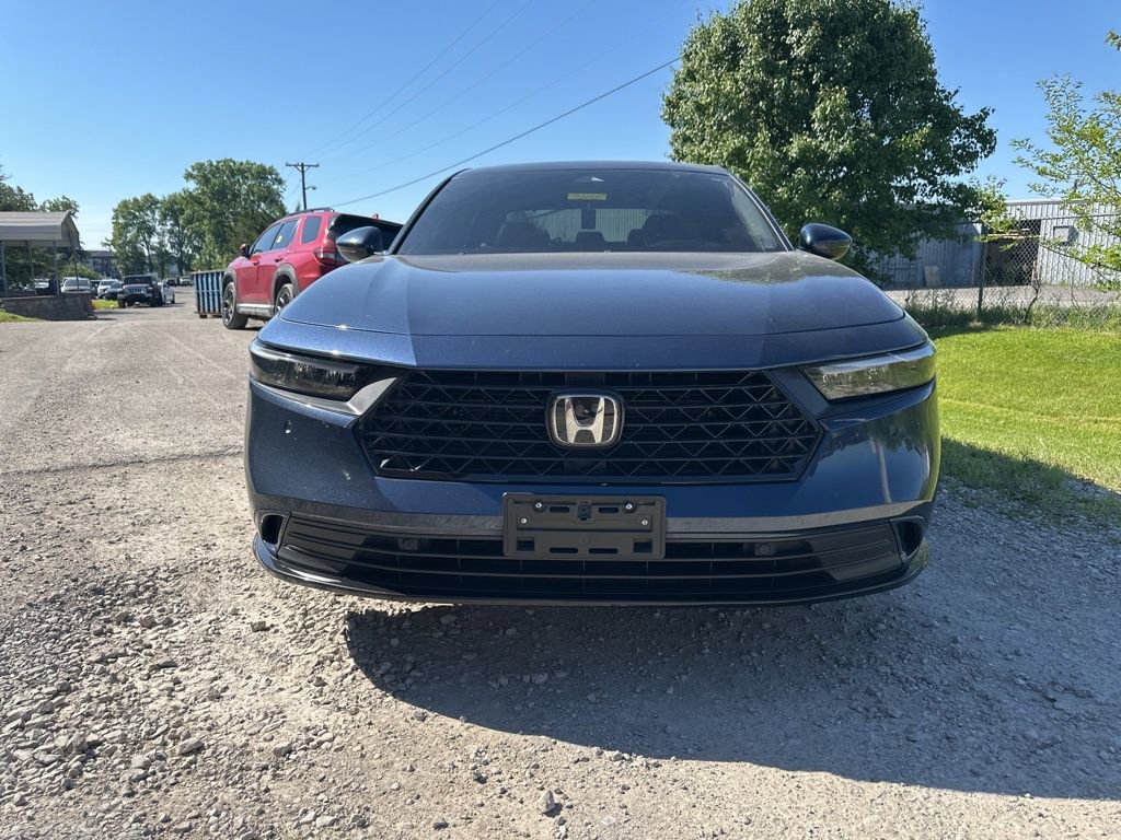 Used 2023 Honda Accord EX-L image 2