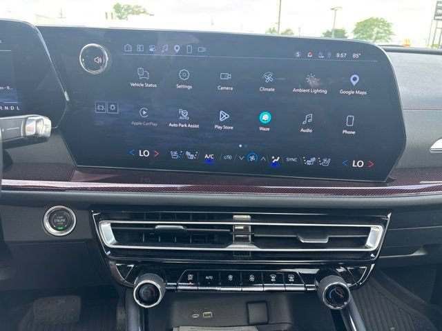 Used 2024 Chevrolet Traverse RS w/ LPO, Floor Liner Package FWD image 24