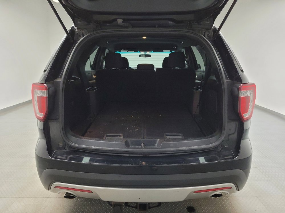 Used 2016 Ford Explorer XLT AWD/4WD image 29