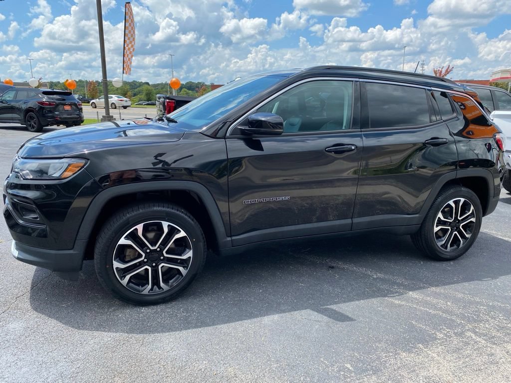 Used 2022 Jeep Compass Limited AWD/4WD image 6