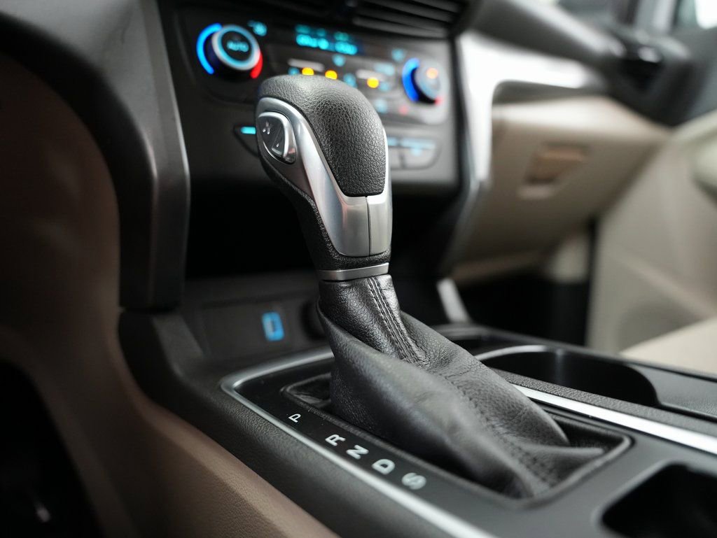 Used 2018 Ford Escape SE image 25