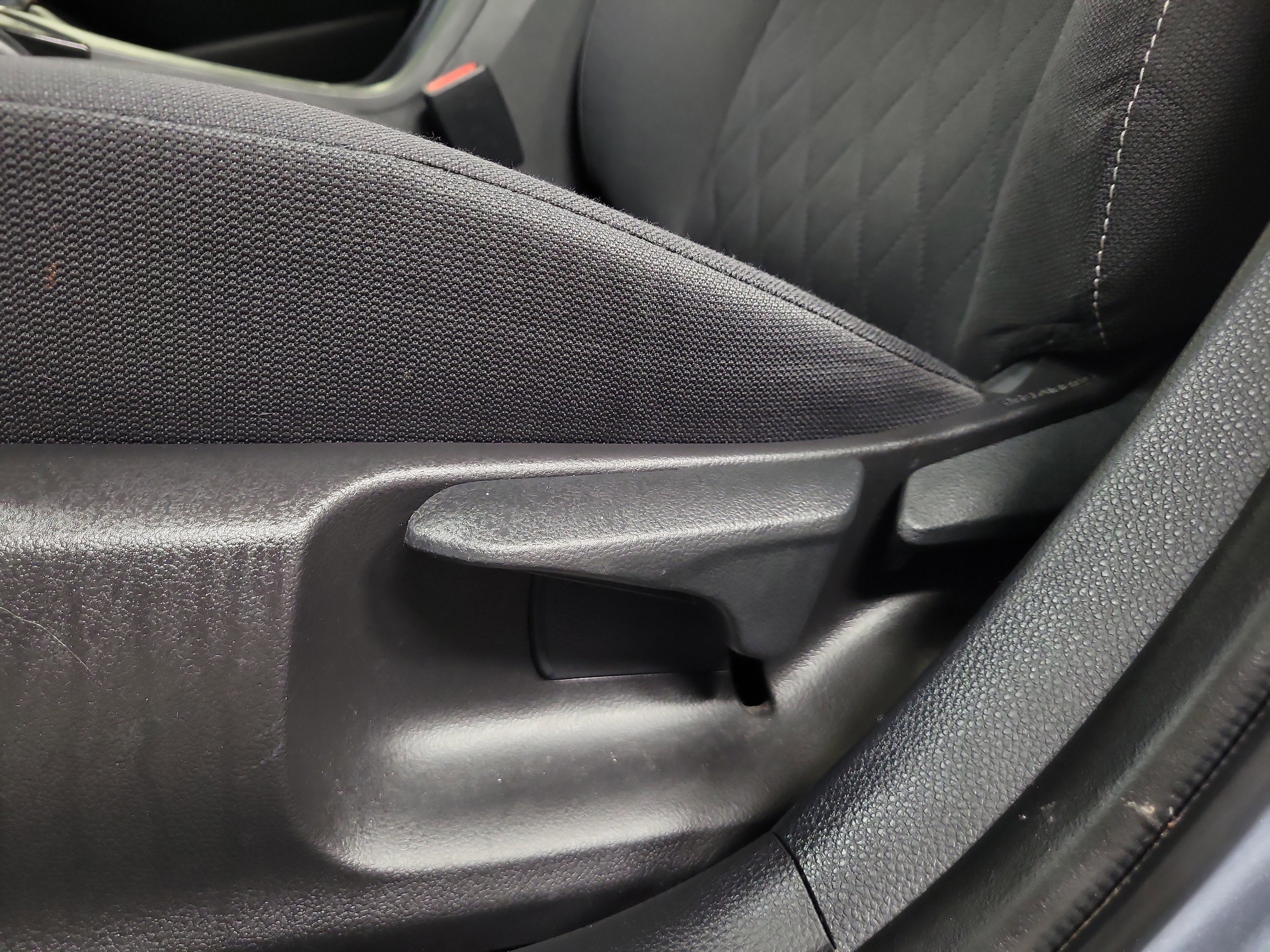 Used 2023 Toyota Corolla LE FWD image 19