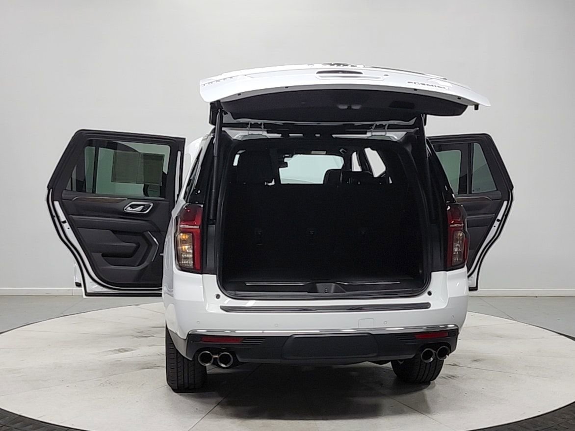 Used 2023 Chevrolet Tahoe Premier RWD image 14