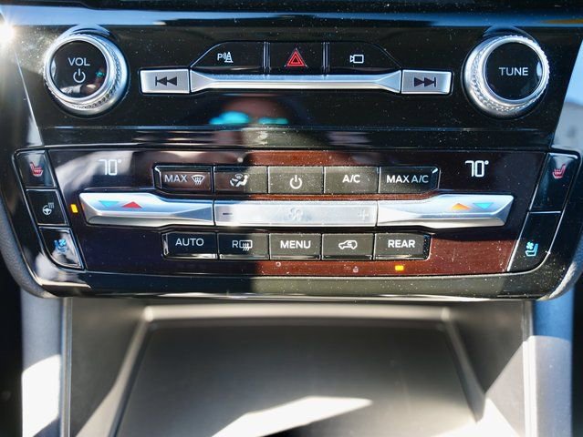 Used 2021 Ford Explorer Limited w/ Equipment Group 301A image 24