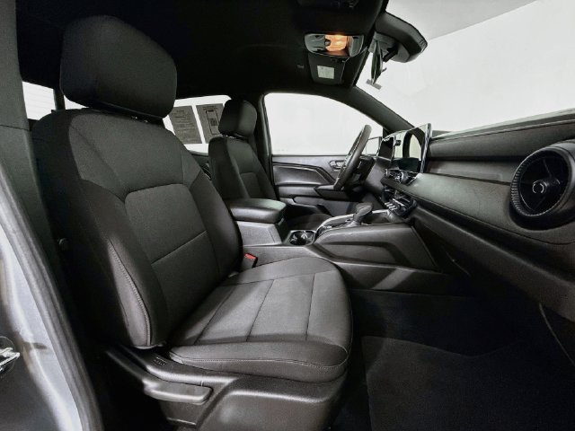 Used 2023 Chevrolet Colorado Trail Boss w/ Technology Package AWD/4WD image 27