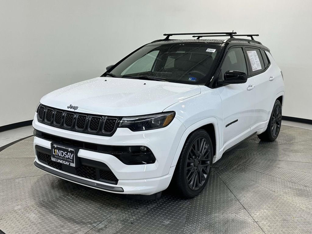Used 2023 Jeep Compass High Altitude video 3