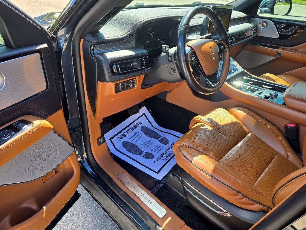 Used 2020 Lincoln Aviator Black Label Grand Touring w/ Class IV Trailer Tow Package AWD/4WD image 18