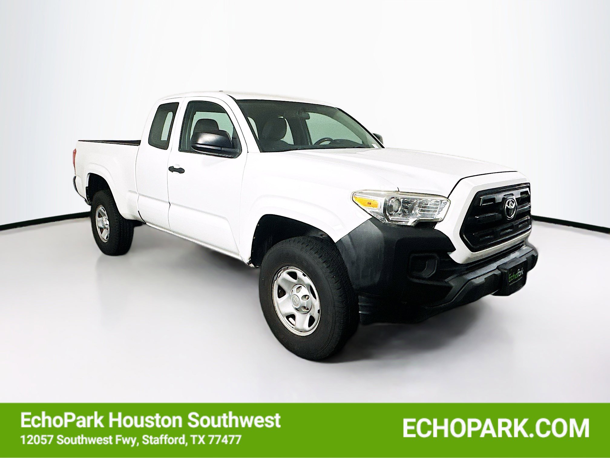 Used 2016 Toyota Tacoma SR RWD image 1