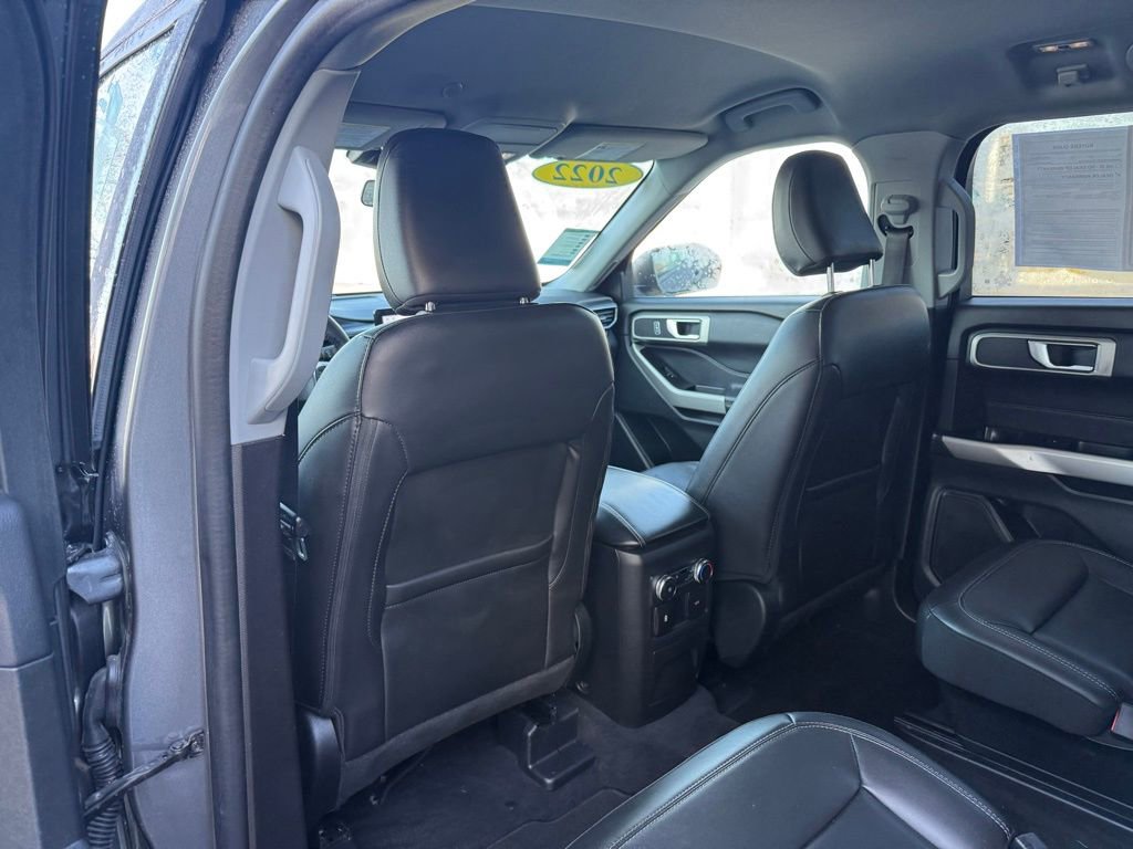 Used 2022 Ford Explorer XLT w/ Equipment Group 202A image 14