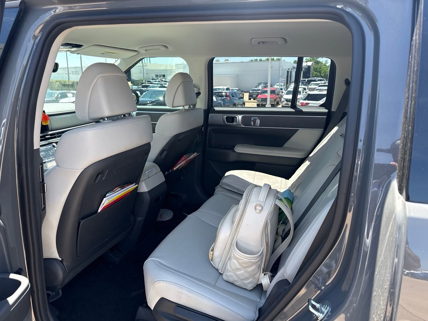 Used 2024 Hyundai Santa Fe SEL FWD image 9
