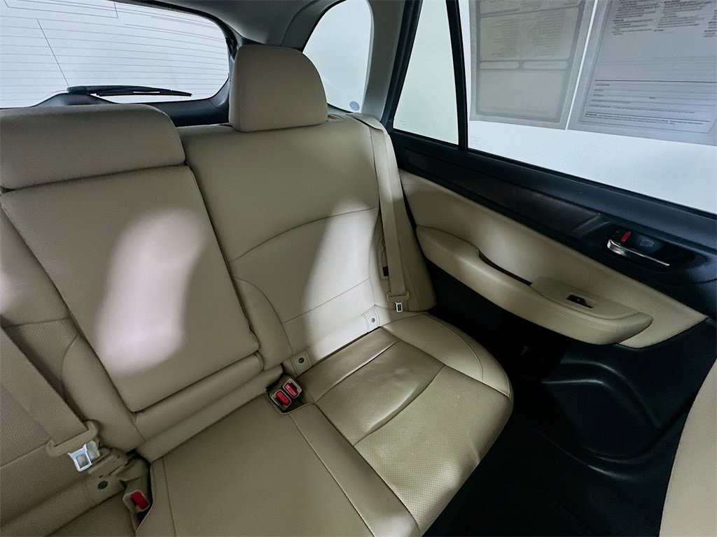 Used 2015 Subaru Outback 2.5i Limited image 14