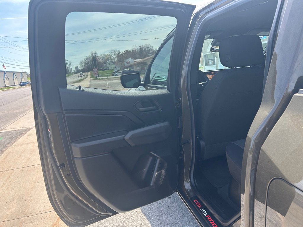 Used 2023 Chevrolet Colorado Trail Boss w/ Advanced Trailering Package AWD/4WD image 27