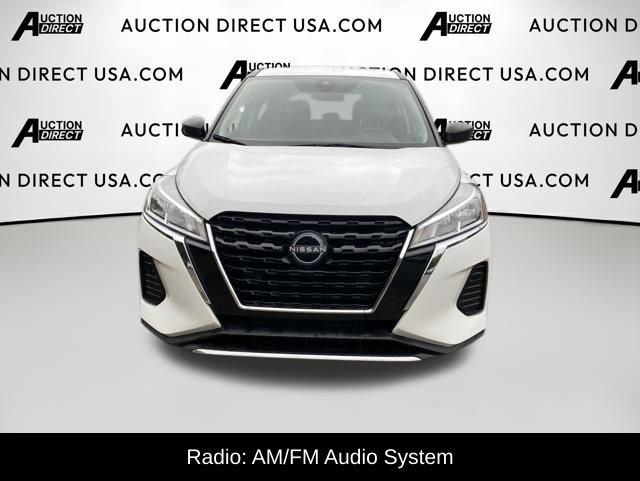 Used 2023 Nissan Kicks S FWD image 2