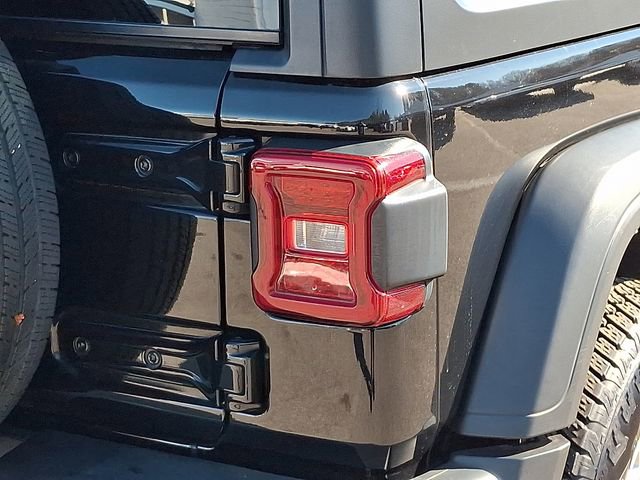 Used 2021 Jeep Wrangler Unlimited Sport AWD/4WD image 12