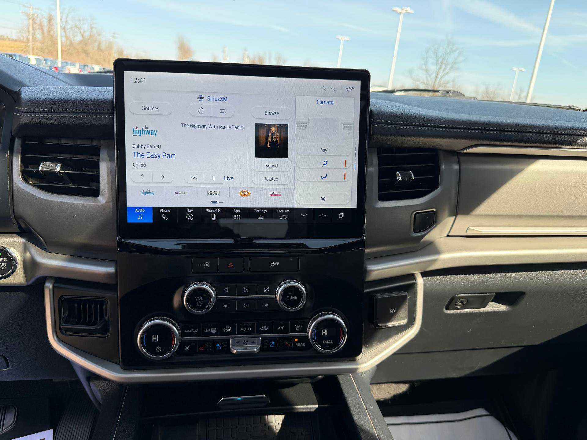 Used 2023 Ford Expedition Max XLT image 28